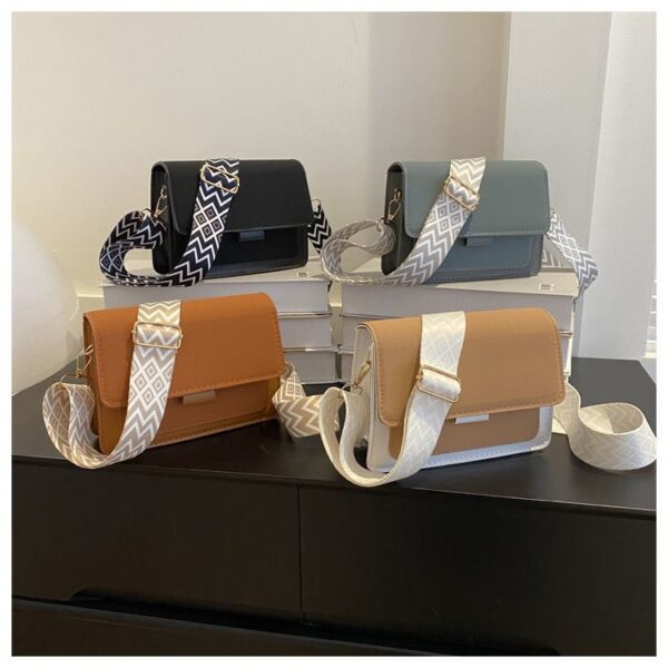 Luxurious China Shoulder Bag - Image 5
